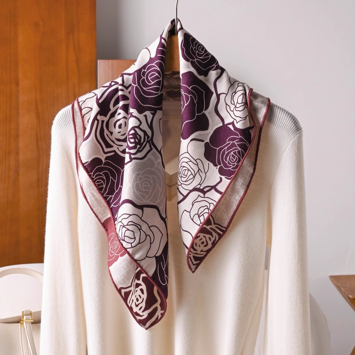 【罗曼玫瑰】丝毛围巾披肩双面干枯玫瑰真丝羊毛方巾春秋保暖丝巾