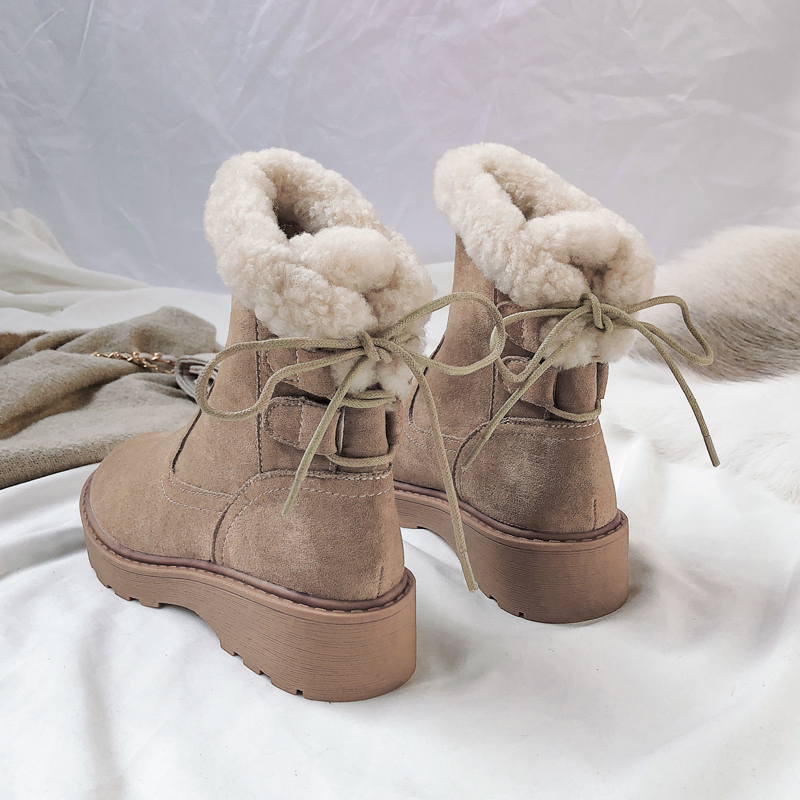 加厚雪地靴小香风2021冬季新款加绒马丁靴中筒女防滑保暖棉靴厚底
