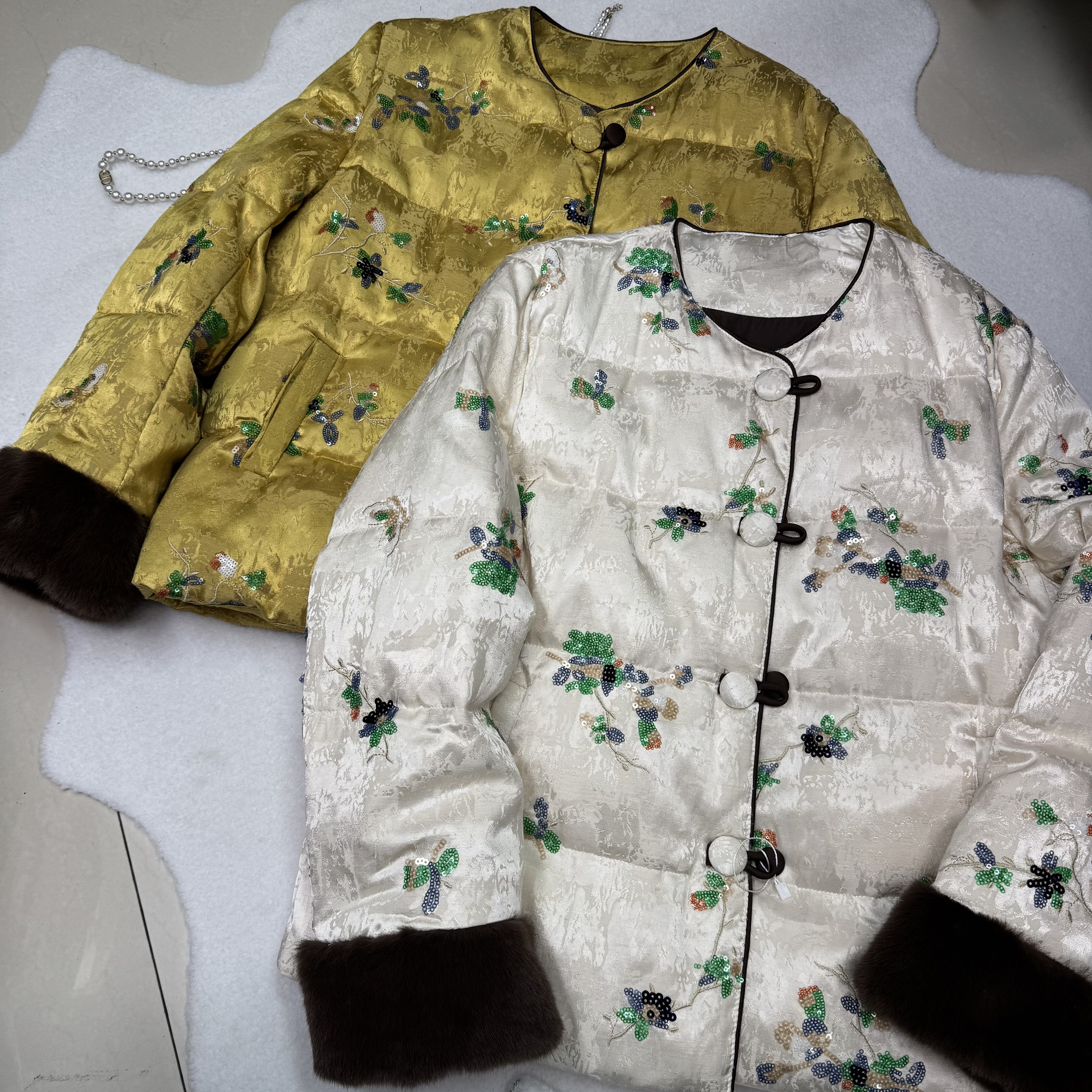 新中式国风盘扣羽绒服女2025年冬季新款水貂毛拼接白鸭绒保暖外套