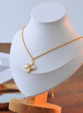 四叶草项链女轻奢时尚锁骨链送女友礼物ins简约贝母吊坠