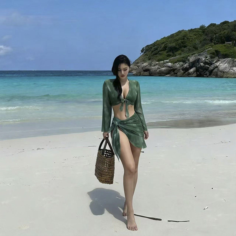 特价性感度假风绿色比基尼女分体式绑带泳衣小众设计海边沙滩装