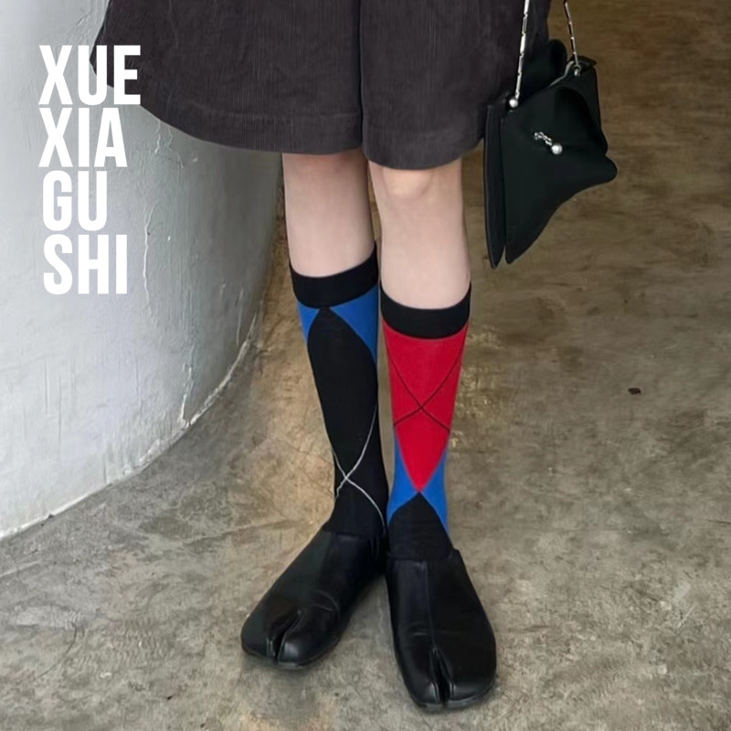 【非对称菱格小腿袜】