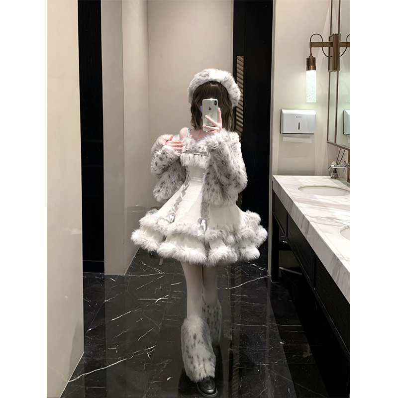 甜美lolita冬季2025新款毛绒外套气质洛丽塔蓬蓬氛围感连衣裙套装