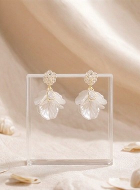 Sweet Girl时尚高级感镶钻白色花瓣流苏耳坠轻奢温柔百搭设计耳环