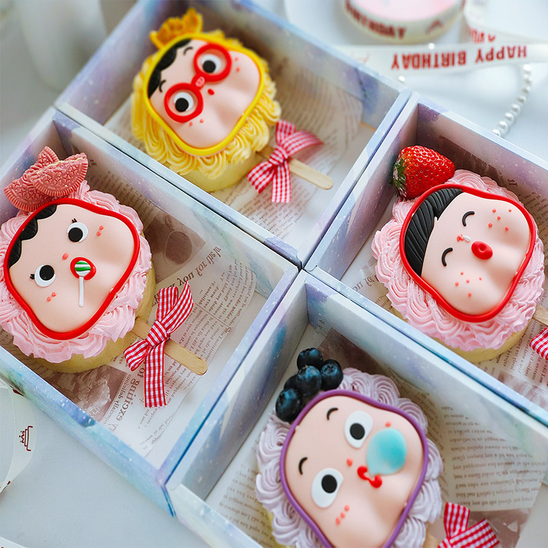 网红嘟嘟脸蛋糕装饰呆萌卡通可爱冰淇淋男孩女孩捂嘴女孩烘焙装饰