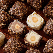 俄罗斯进口斯拉夫奶罐糖散装 威化榛仁巧克力婚糖喜糖三种口味500g