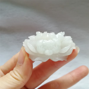 收藏级冰种独山玉荷花精雕吊坠