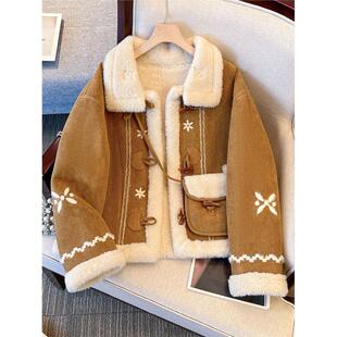 麂皮绒皮毛一体加绒外套女2025新款冬季加厚小个子独特漂亮牛角扣