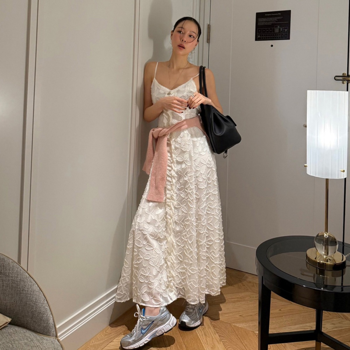 MICOCO！韩国东大门ins 法式名媛立体钩花设计修身显瘦吊带连衣裙