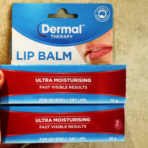 澳洲Dermal Therapy Lip Balm修复死皮及干裂保湿润唇膏 10g