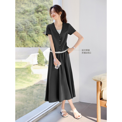 沫晗依美撞色假两件时尚套装