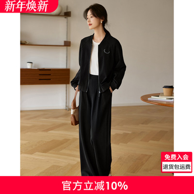 沫晗依美休闲设计感时尚套装