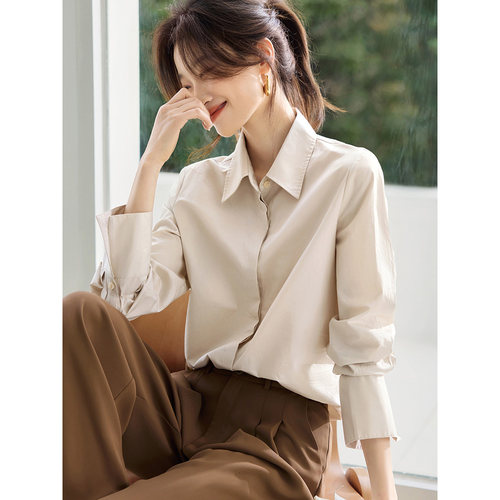 沫晗依美小廓形简约衬衫