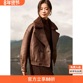 沫晗依美复古仿麂皮时髦夹克2025冬季 保暖加厚翻领双排扣机车外套