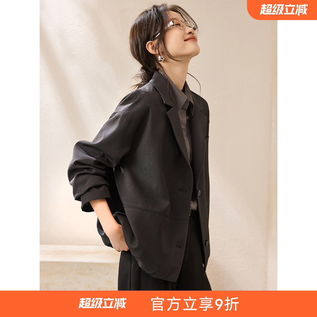 沫晗依美自在简约外套2026春季新款落肩下摆龟背设计休闲通勤西装