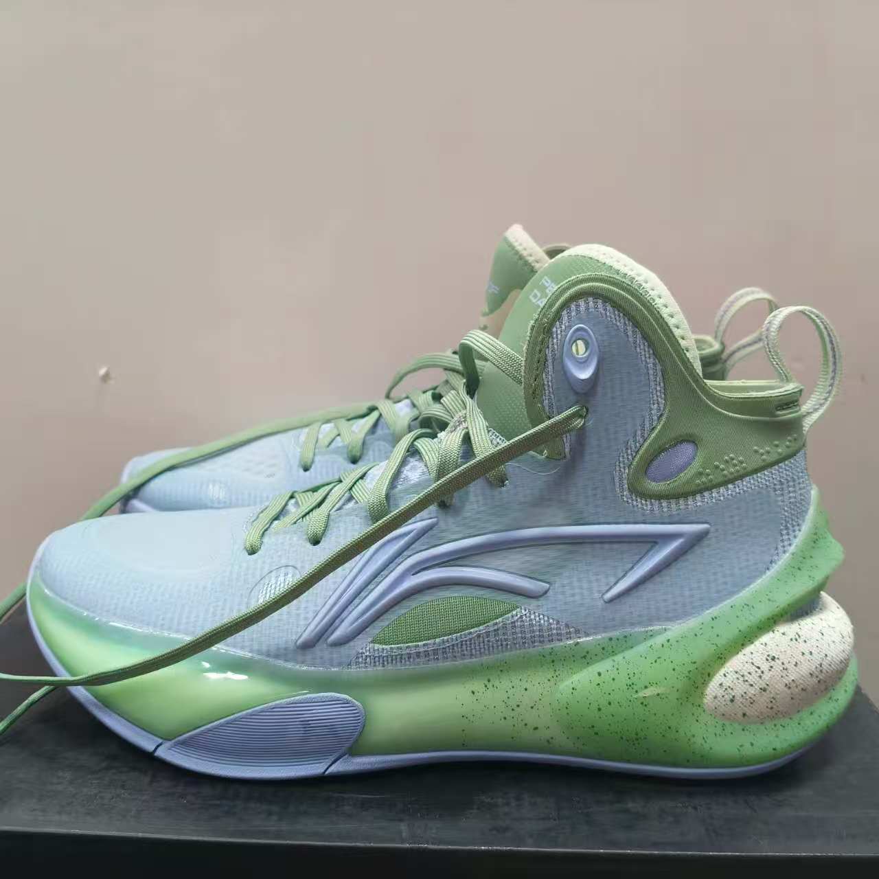 （瑕疵门店样鞋）李宁男子休闲运动鞋ABAT043