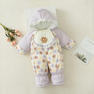 女宝宝冬季加厚棉衣套装新生儿加绒外出抱被婴儿连体衣包脚防风服