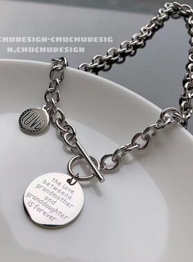 CC 卫衣T恤嘻哈圆牌钛钢项链女夏轻奢小众设计感潮饰品配饰锁骨链