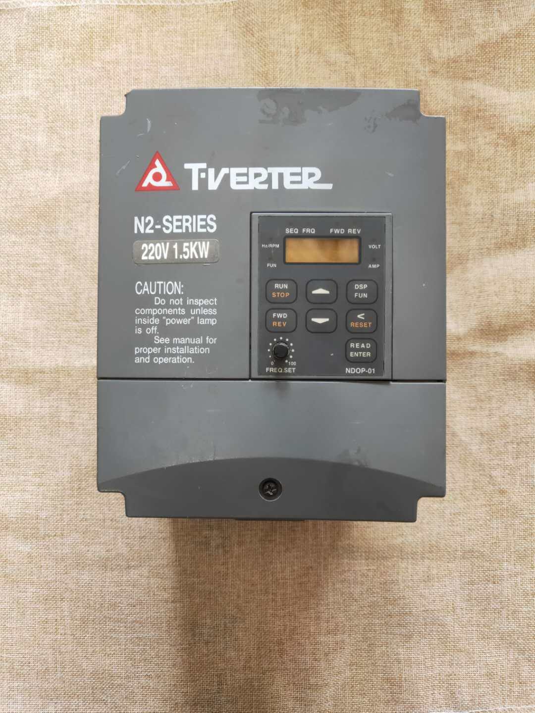 台安变频器n2-202-h 1.5kw 220v现货实物图包好
