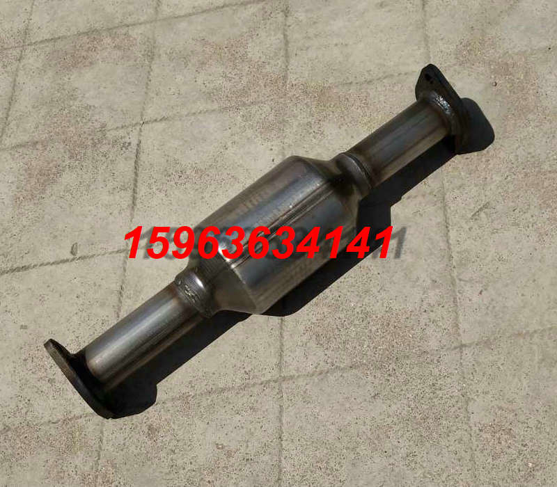 适用于12/13/14/15年比亚迪S6  2.0排量中三元催化器排气管中节