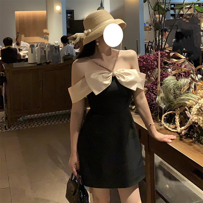 性感挂脖镶钻吊带抹胸蝴蝶结露肩背礼服轻奢高端小众级气质连衣裙