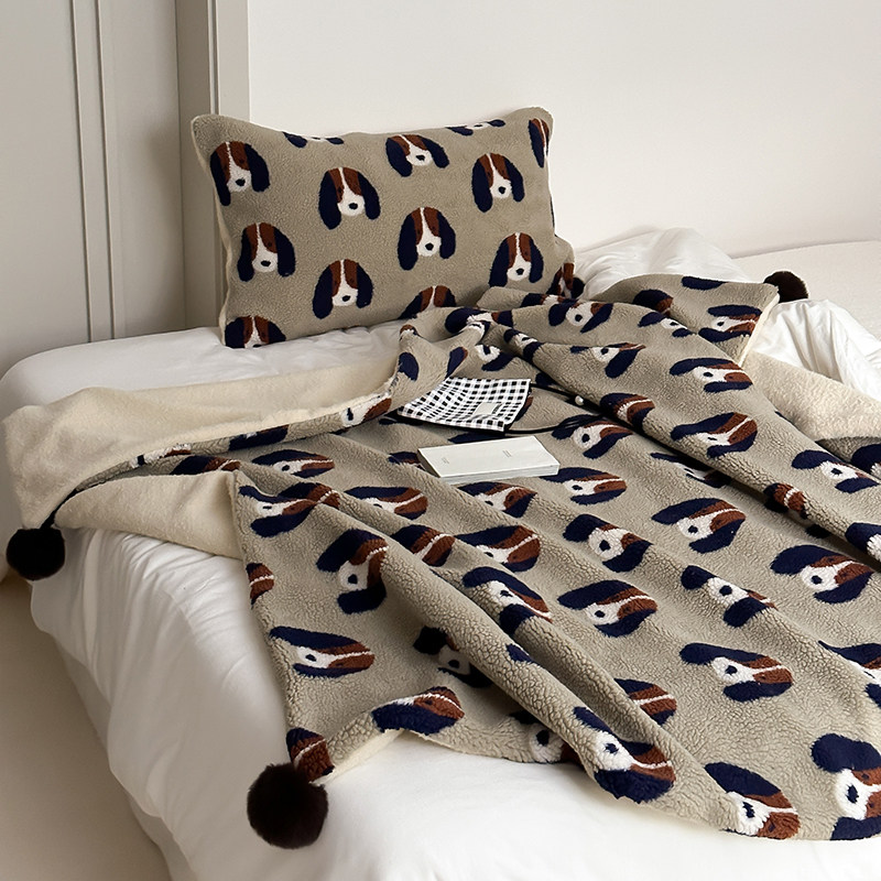 【富山草莓】复古米拉小狗圈圈绒羊卷妮球球盖毯午睡毛毯单人毯子