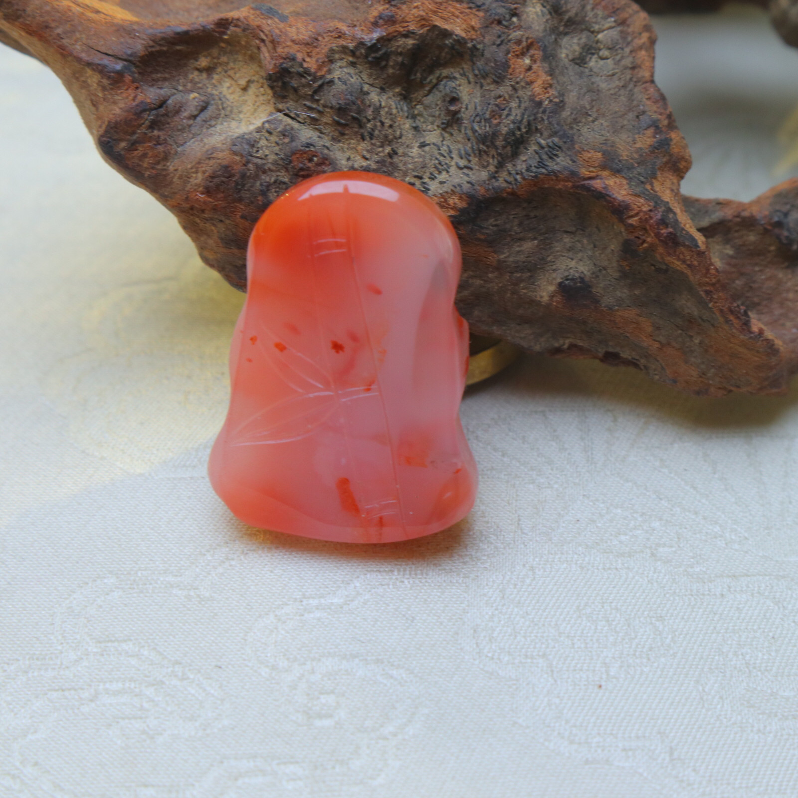 天然原矿南红玛瑙樱桃红俏色巧雕财神挂件雕刻料,饰品/流行首饰/时尚饰品新,颈饰,淘宝优惠券,粉丝福利购,淘宝优惠卷
