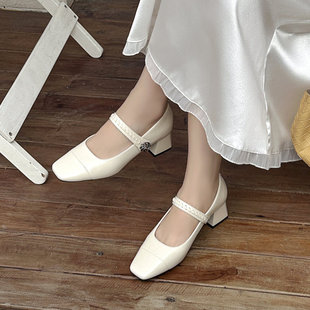 裕达2026春新款玛丽珍鞋女中跟粗跟浅口方头配裙子旗袍单鞋26011