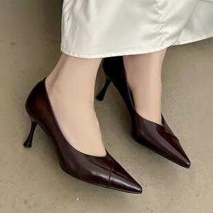 裕达2025新款法式气质高跟鞋女细跟浅口尖头黑色通勤职业鞋25108