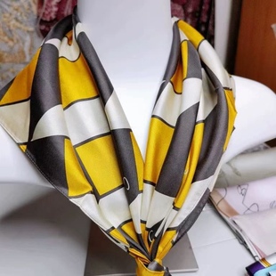 福利款 100真丝桑蚕丝缎70*70方巾黄咖色菱格图案 围巾丝巾披肩