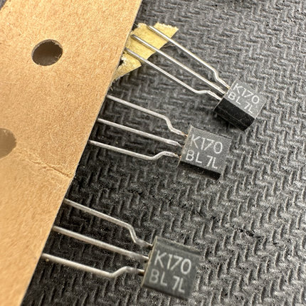 精密2SK170-BL东芝白字K170 K170BL场效应三极管音频用进口非国产