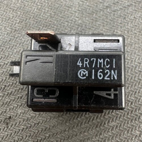 4R7MC1空调冰箱冰柜汽车电机启动器4R7MC 1 330MD2 4TM 5TM 330MC
