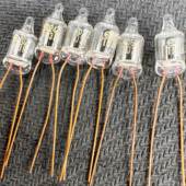 600V 102 242M 311 302 501 272 601灯泡型玻璃放电管T03H