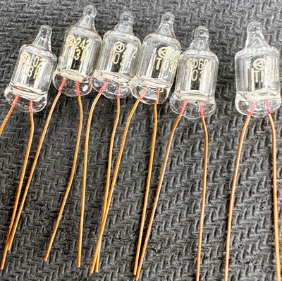 RA-242M-C6 102 272 302 311 601灯泡型玻璃放电管T03H 501 600V