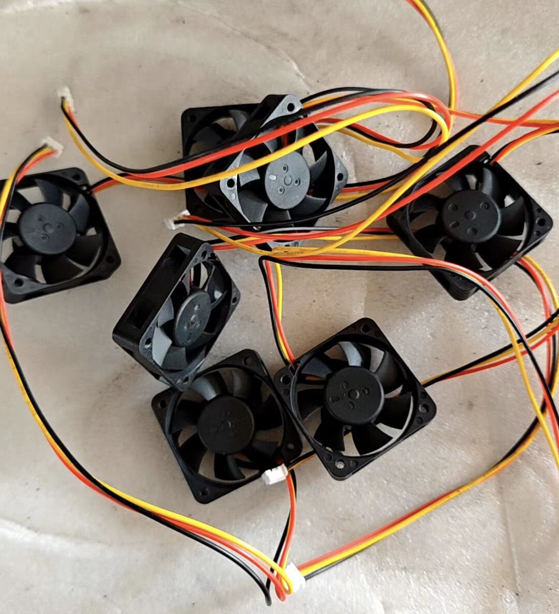 巴可全新ICP散热风扇 4010 12V