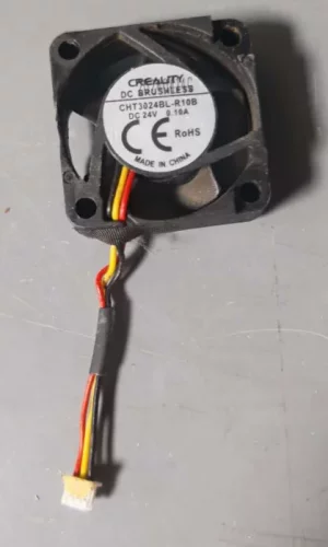 CHT3024BL-R10B 3cm 3010 24V 0.10A 创想三维的轴流风扇三线报警
