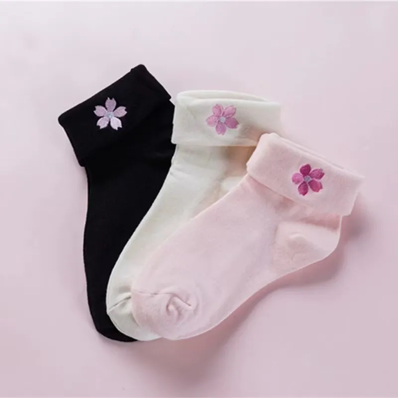 日系樱花刺绣翻边软妹短袜jk制服棉可爱学院风百搭中筒女袜
