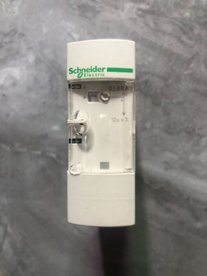 原装进口 施耐德 RE8RA11B 时间继电器0.1S-10S定时继电器 现货