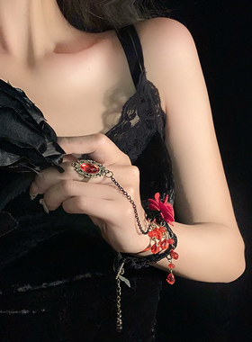 蕾丝花边玫瑰手链朋克风