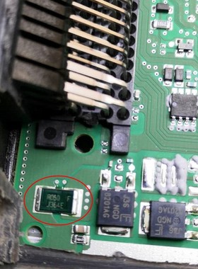 R050 SMS-R050 汽车电脑板精密电阻点火电阻 全新 8201AG旁边电阻