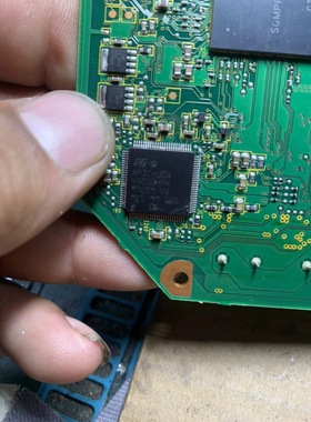 APIC-U05 汽车电脑板芯片 全新现货