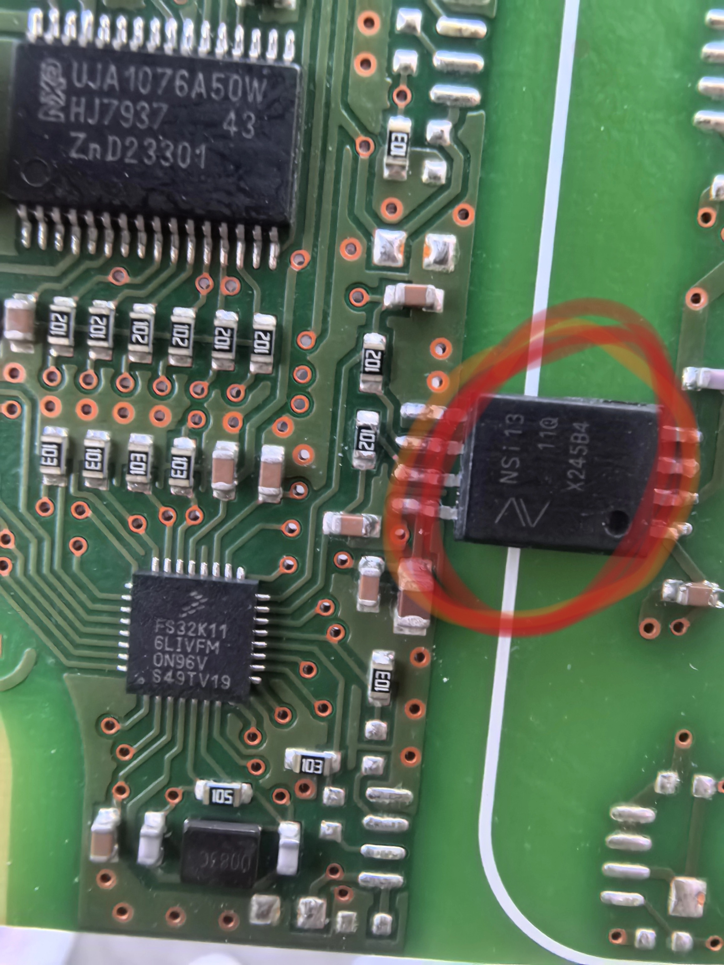 NSi1311Q NSI1311-Q1SWVR 新能源充电机隔离电压运算放大器芯片