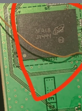 丝印JY444 JY444 MTFC4GLGDQ-AIT BGA存储器