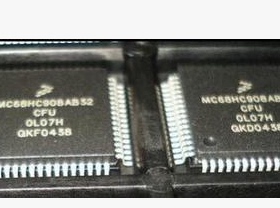 MC68HC908AB32CFU 0L07H 3K56G OL59X QFP64