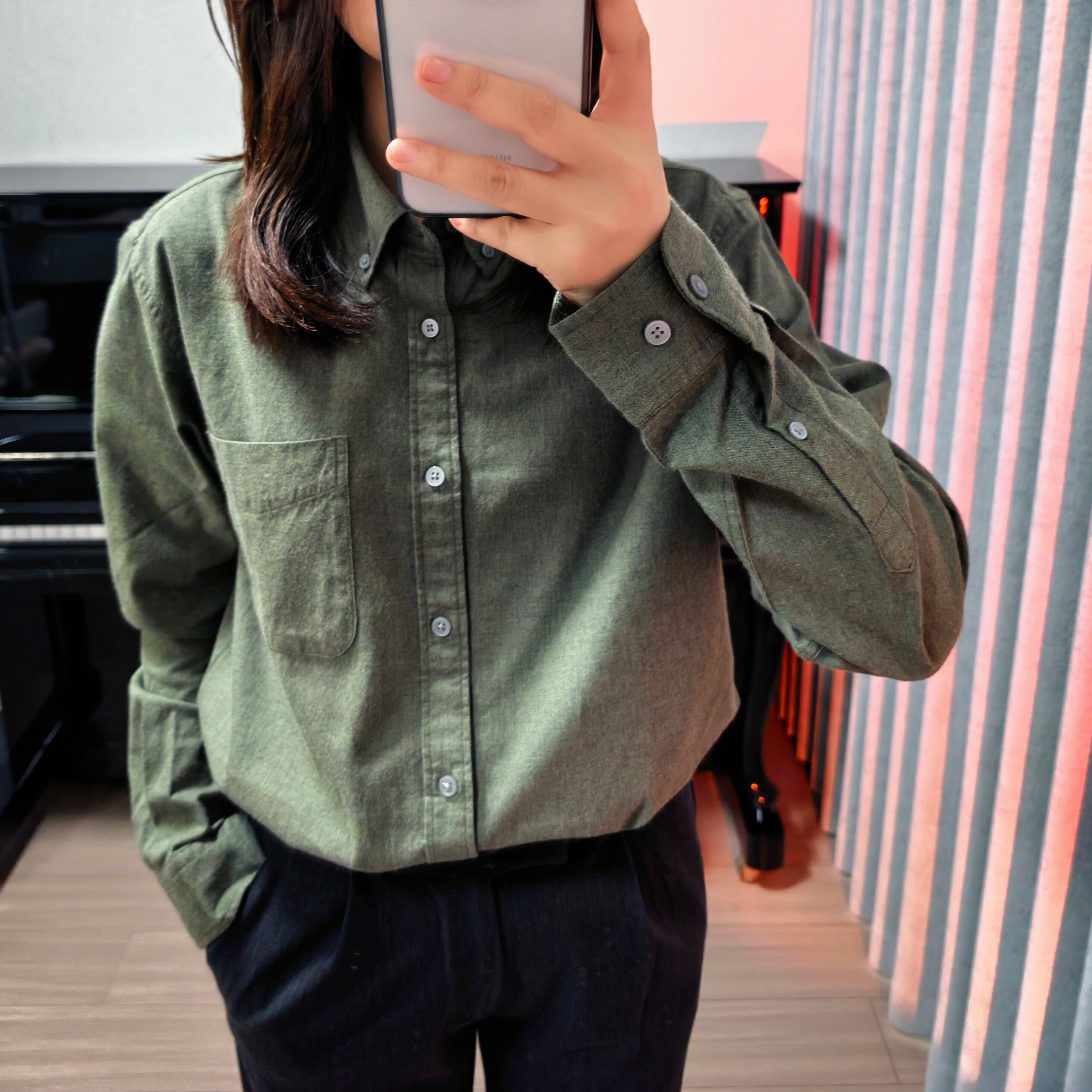 韩国职场气质简约时尚口袋绿色衬衫女士春秋新款休闲通勤棉质衬衣