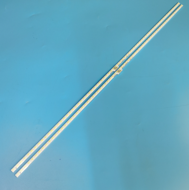 适用海信LED60K5500U灯条LED60EC550A灯条RSAG7.820.5898/597
