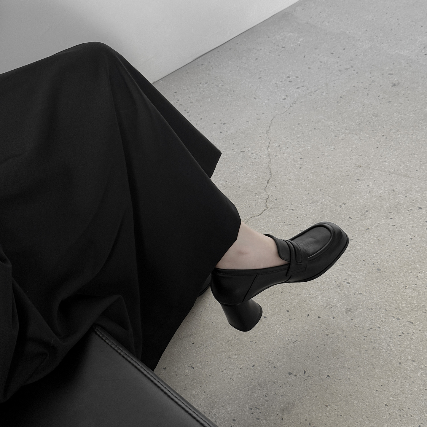 不累脚~软皮百搭单鞋女2025秋季新款舒适一脚蹬小皮鞋粗跟乐福鞋