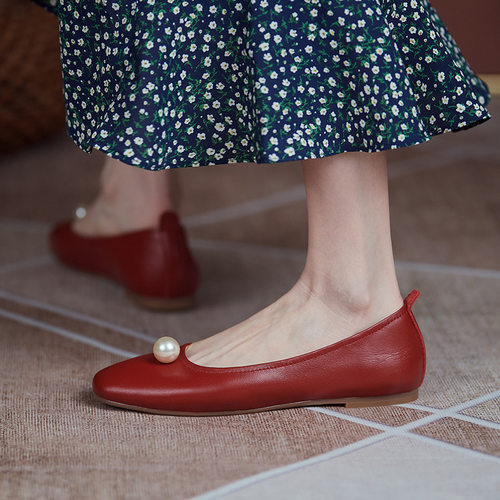 柔软韩版平底珍珠单鞋女春季新款里外全皮圆头大小码通勤浅口女鞋