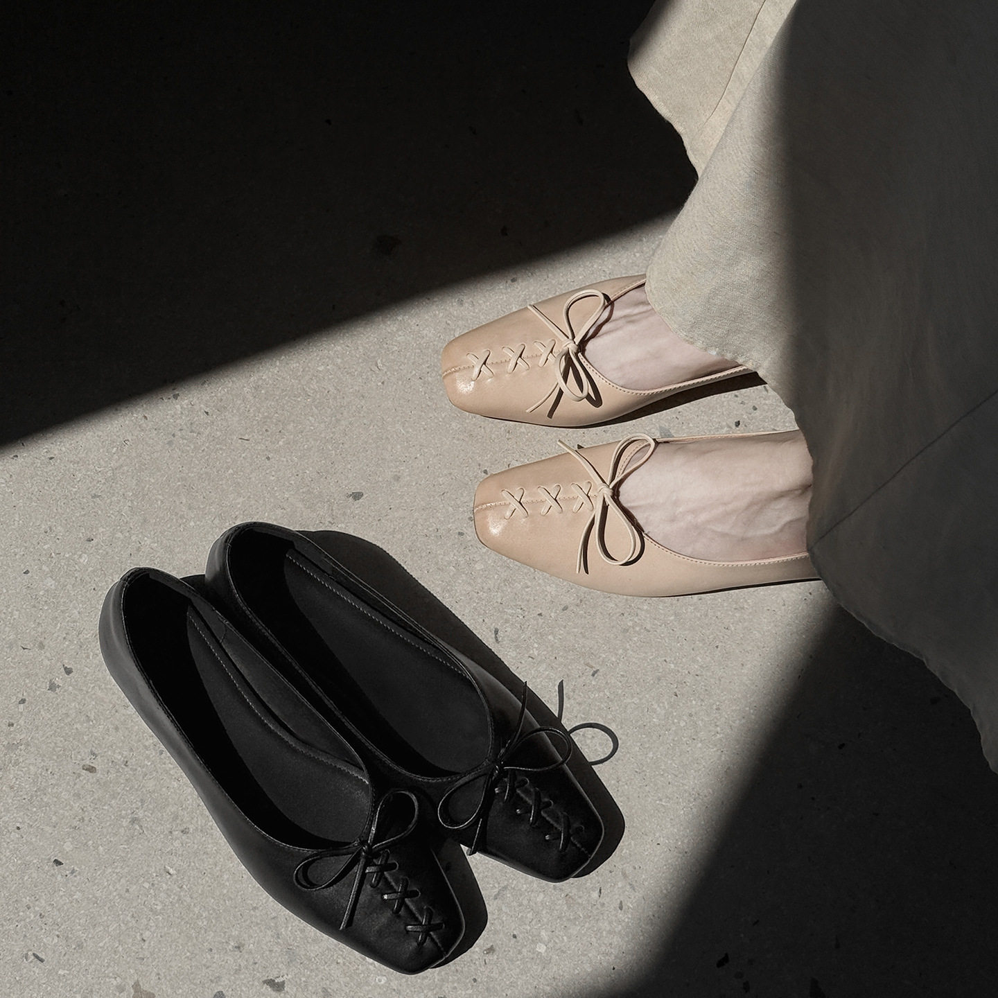 小众绑带蝴蝶结方头V口奶奶鞋法式通勤头层牛平底玛丽珍小皮鞋女