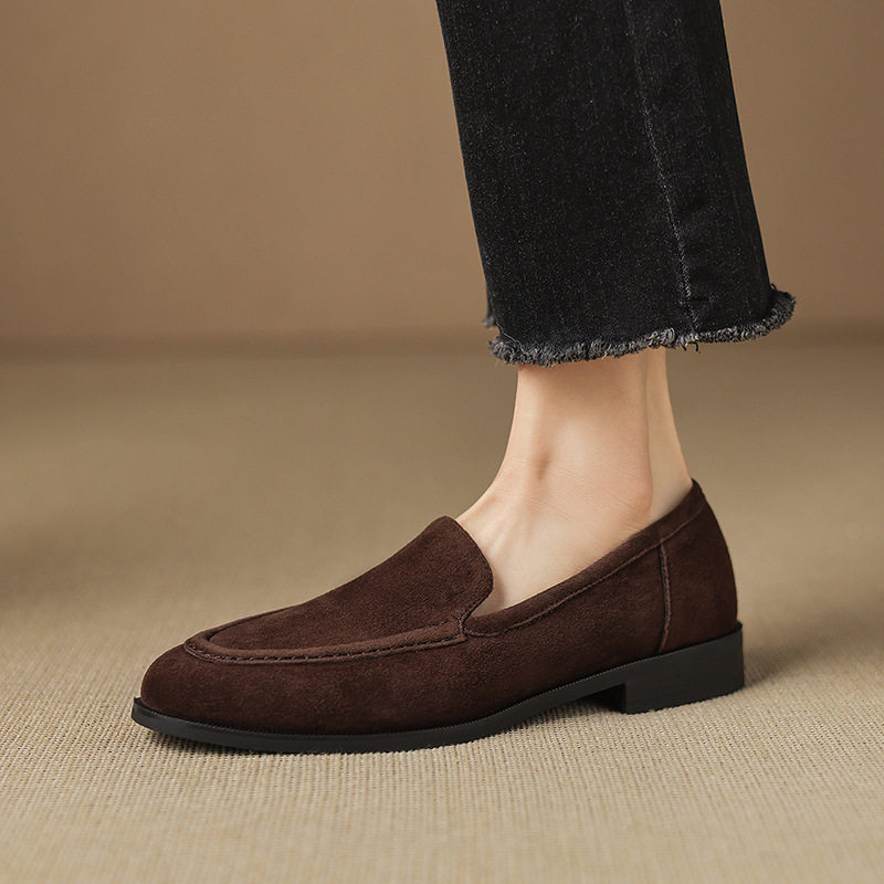 磨砂真皮日常时尚2025年秋冬新款圆头粗跟低跟乐福鞋舒适深口单鞋,户外/登山/野营/旅行用品,登山鞋/徒步鞋,淘宝优惠券,粉丝福利购,淘宝优惠卷